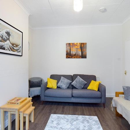 Cheerful 3 Bedroom Home With Free Parking And Wifi Chester Eksteriør billede
