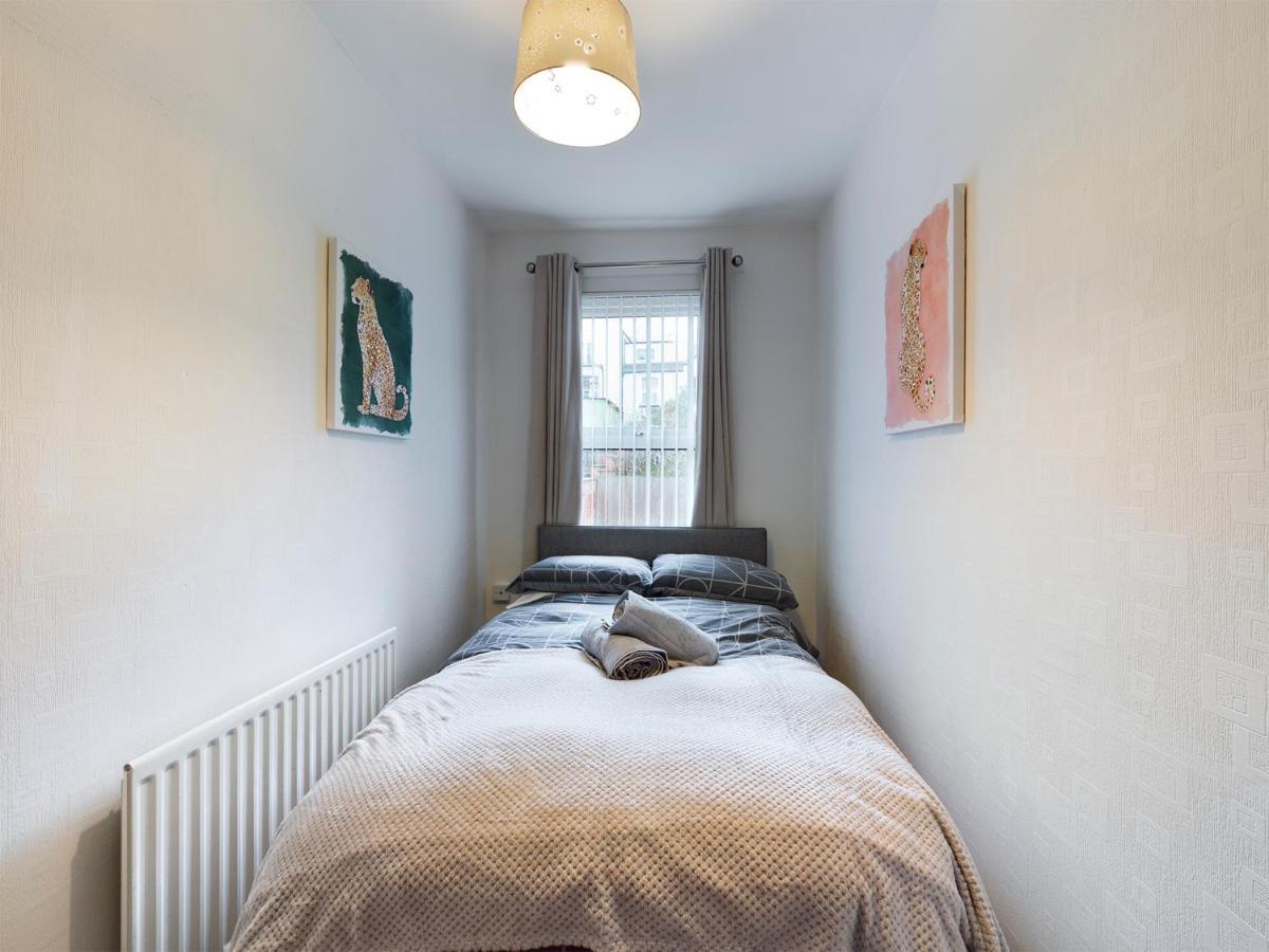 Cheerful 3 Bedroom Home With Free Parking And Wifi Chester Eksteriør billede
