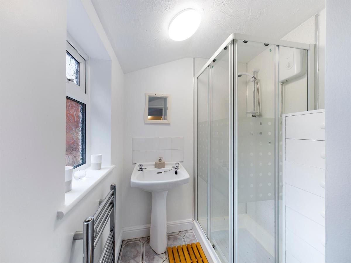 Cheerful 3 Bedroom Home With Free Parking And Wifi Chester Eksteriør billede